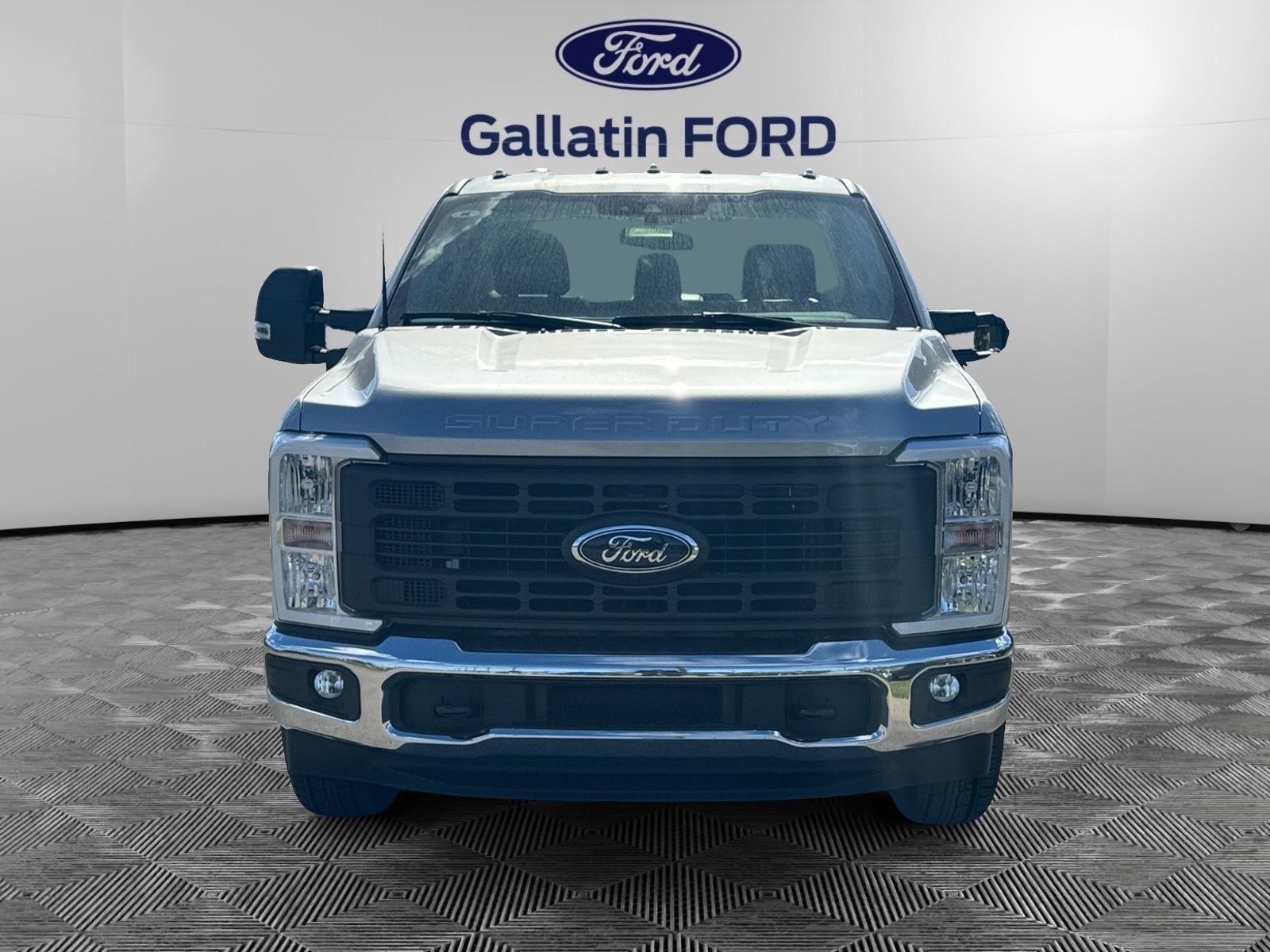 Vehicle image 2 of 12