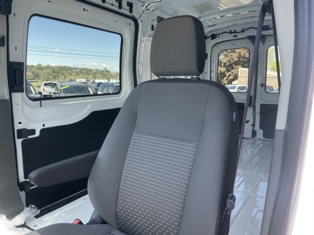 Vehicle image 23 of 50
