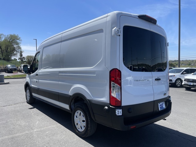 Vehicle image 6 of 50