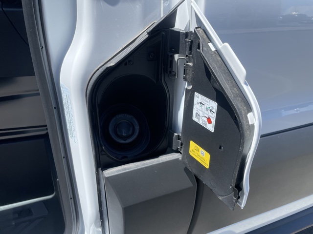 Vehicle image 19 of 50