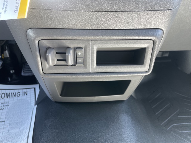Vehicle image 39 of 50