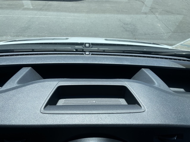 Vehicle image 34 of 50