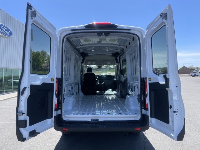 Vehicle image 9 of 50