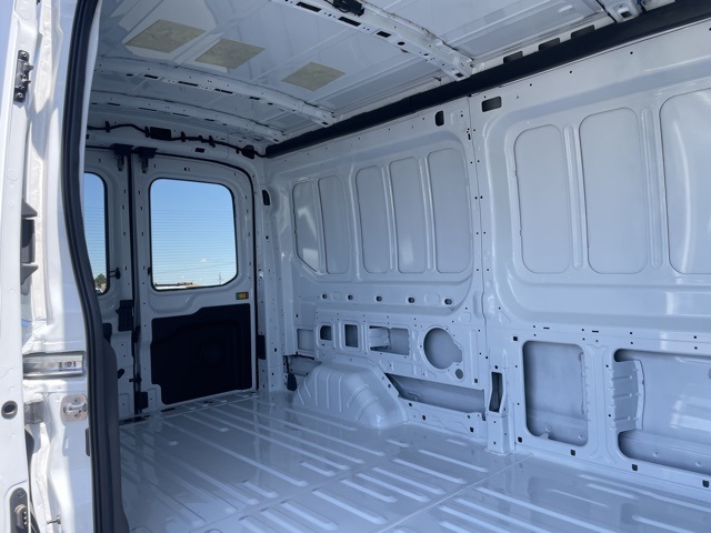 Vehicle image 45 of 50