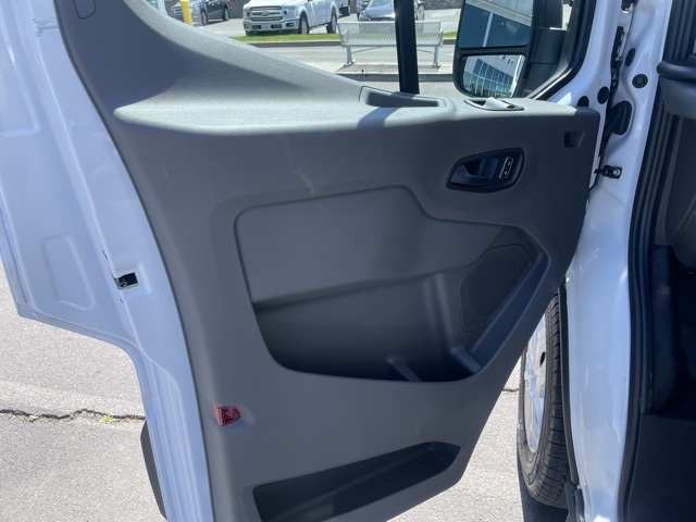 Vehicle image 20 of 50