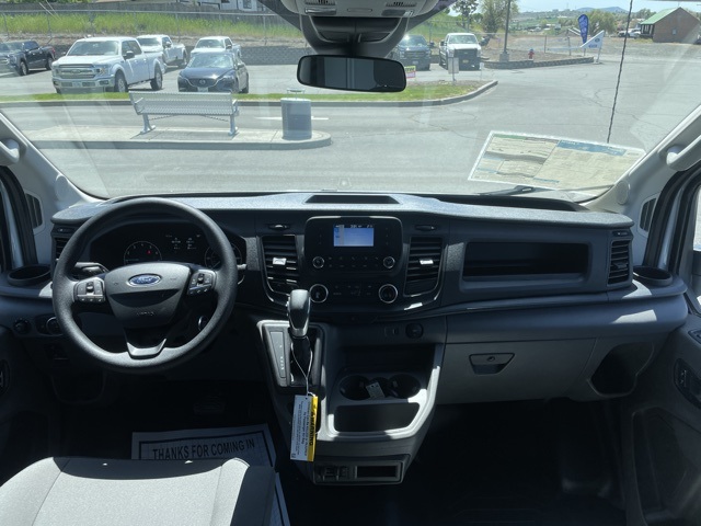 Vehicle image 27 of 50
