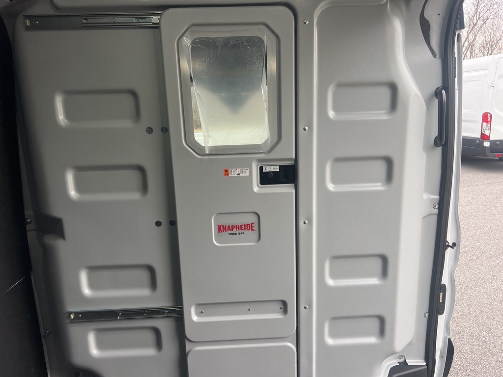 Vehicle image 14 of 20