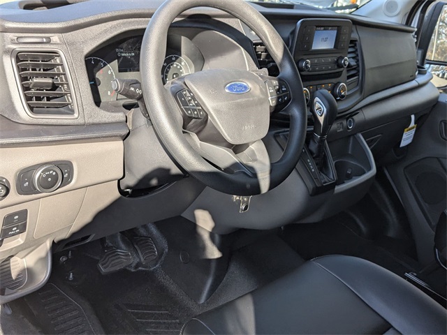 Vehicle image 9 of 23