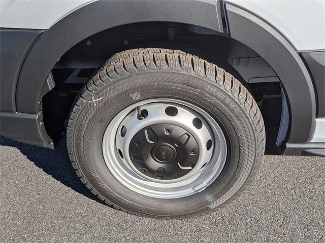 Vehicle image 22 of 23