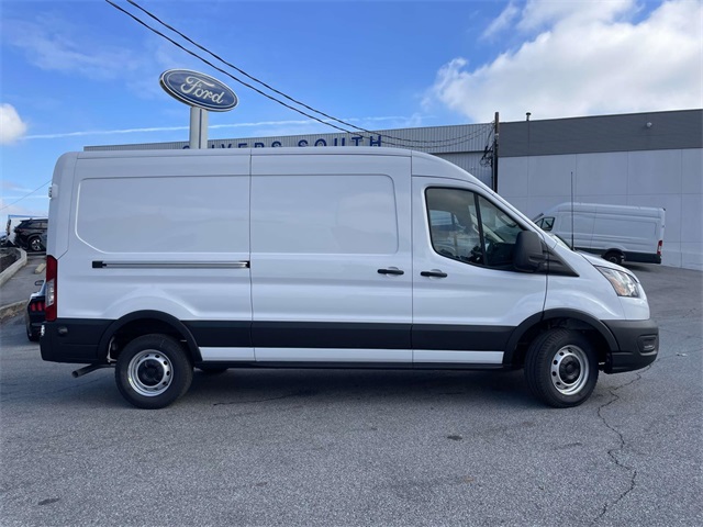 Vehicle image 25 of 29