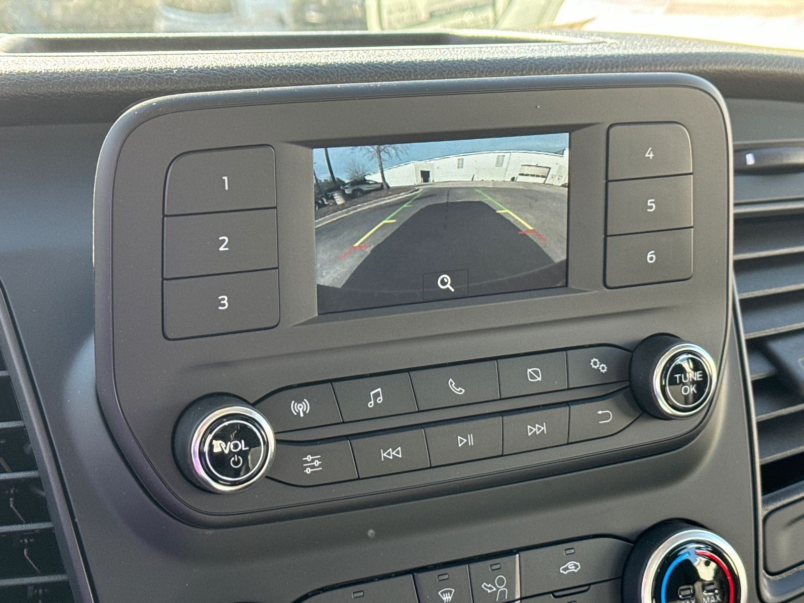 Vehicle image 24 of 30