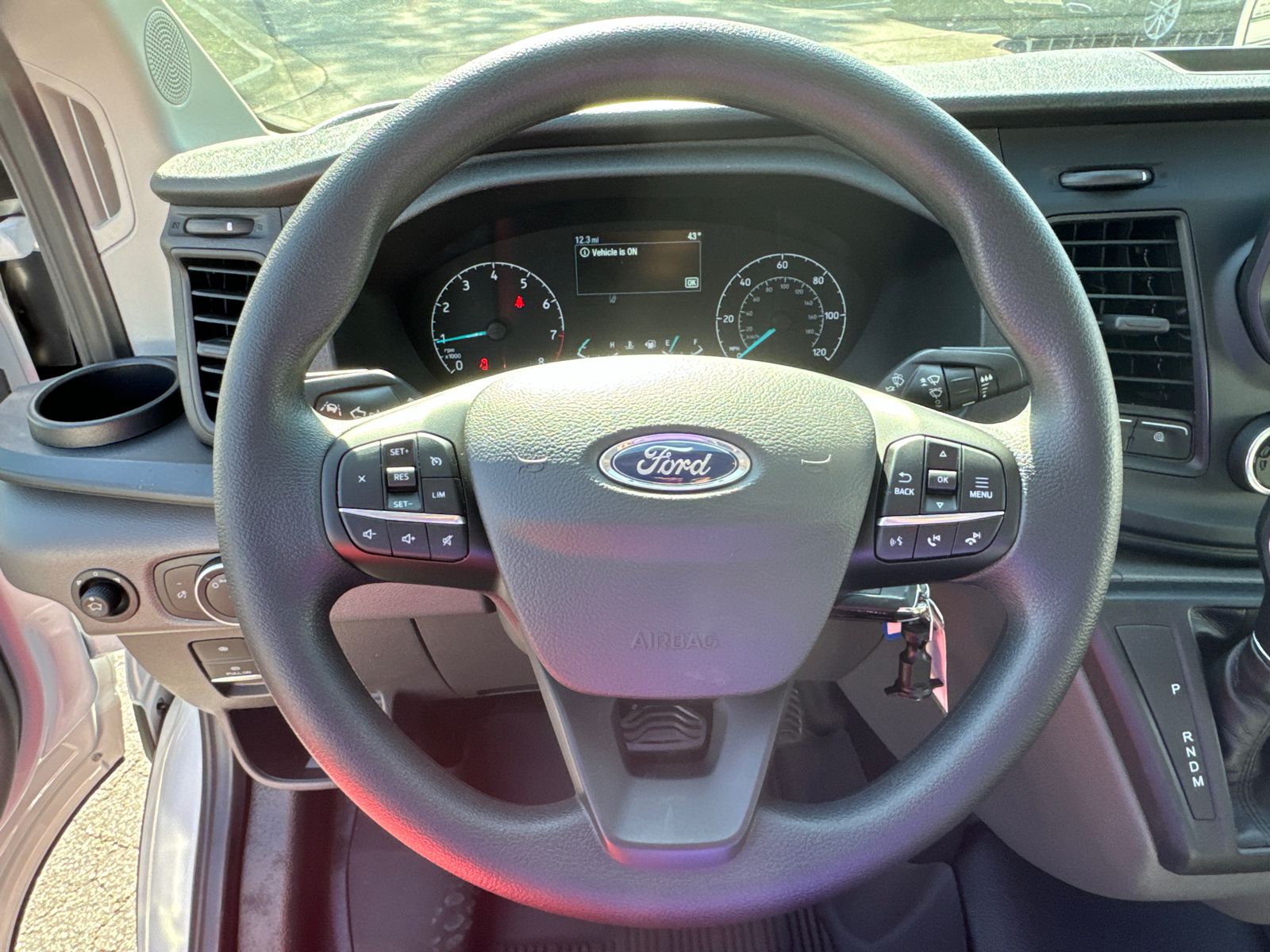 Vehicle image 19 of 30
