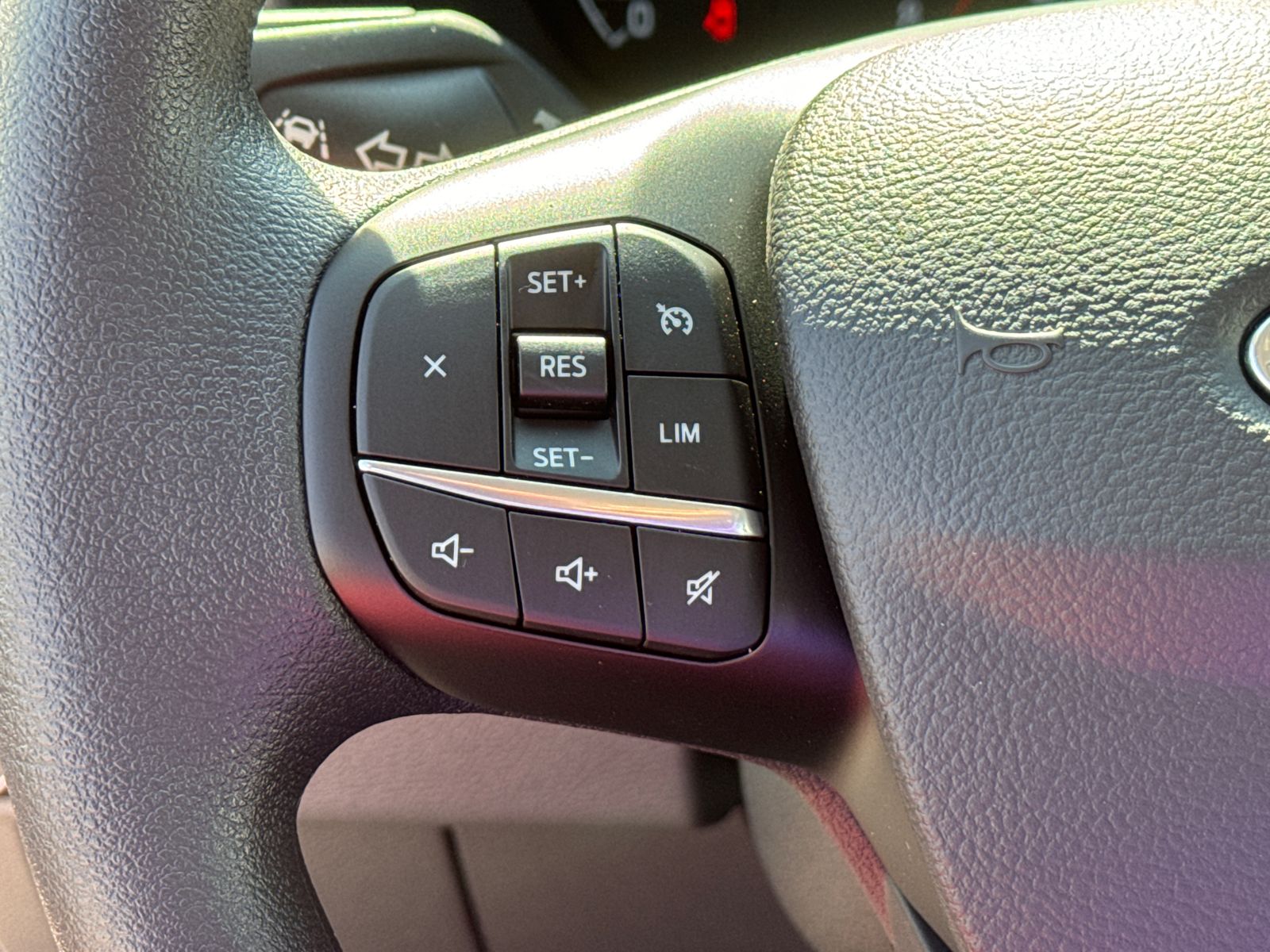 Vehicle image 20 of 30