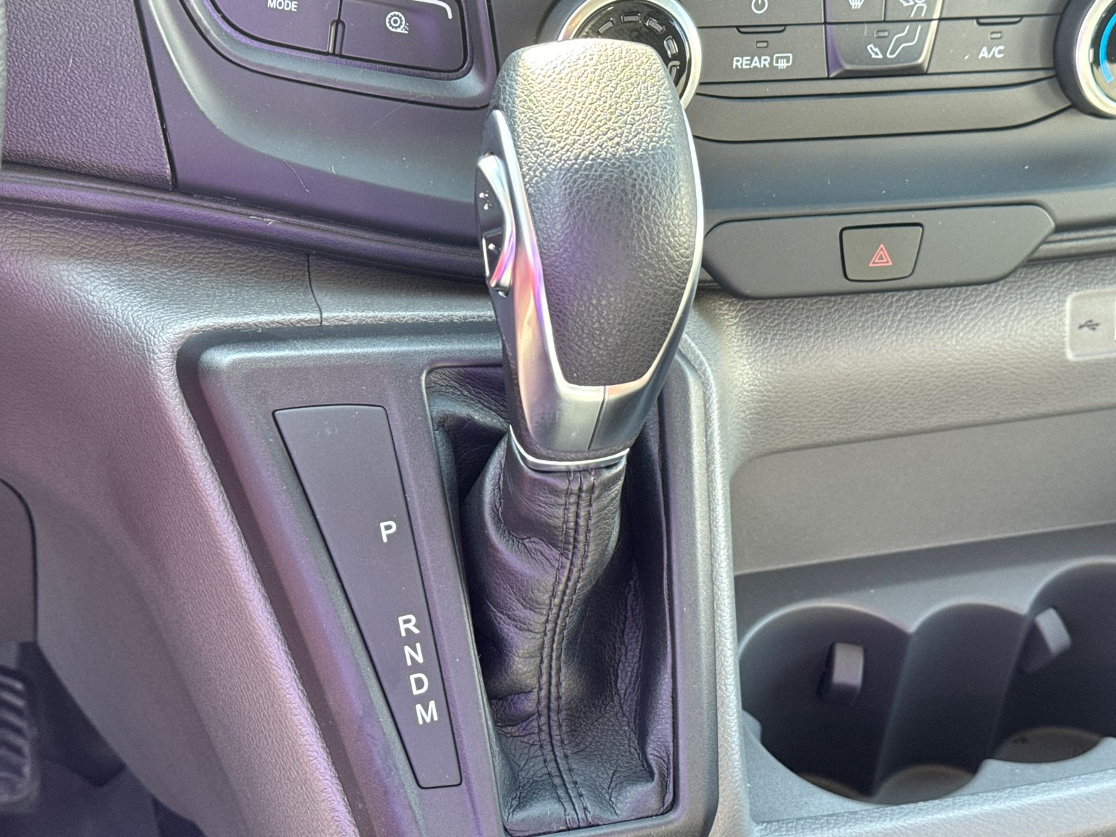 Vehicle image 28 of 30
