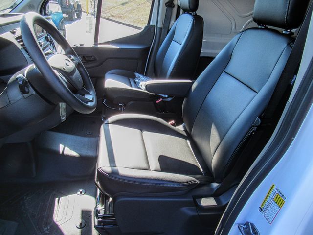 Vehicle image 11 of 16