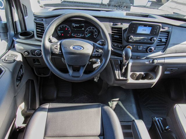 Vehicle image 9 of 16