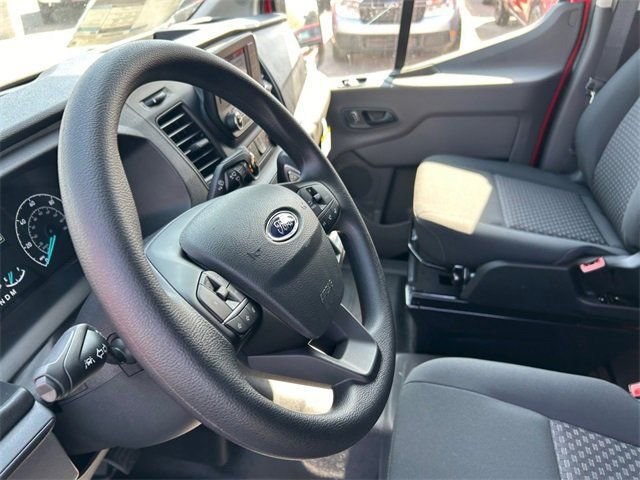 Vehicle image 26 of 61