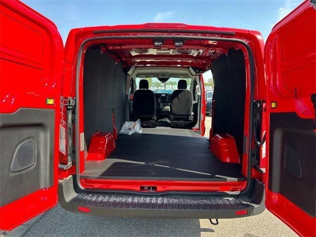 Vehicle image 16 of 61