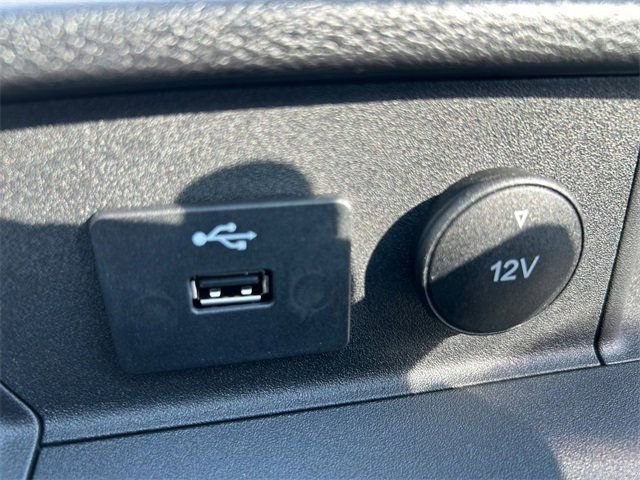 Vehicle image 34 of 61
