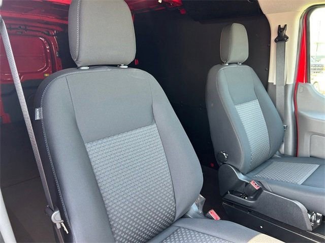 Vehicle image 20 of 61