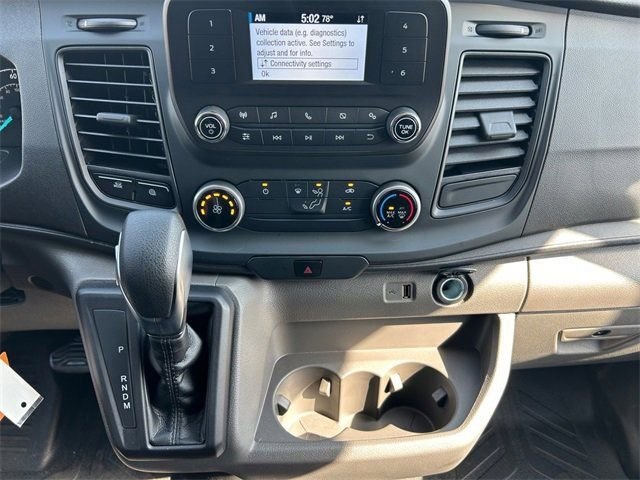Vehicle image 47 of 61