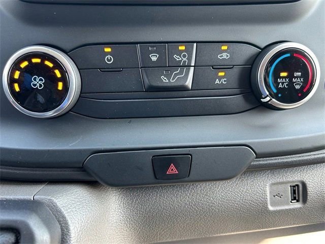 Vehicle image 43 of 61