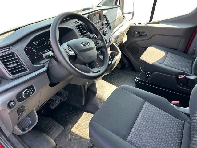 Vehicle image 56 of 61