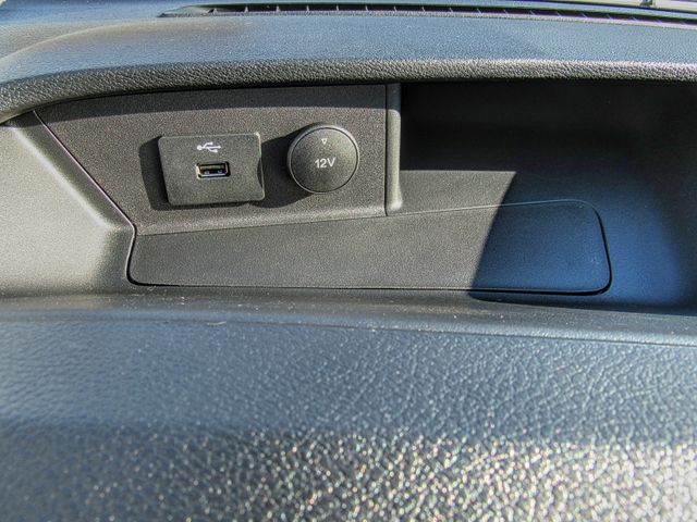 Vehicle image 15 of 16