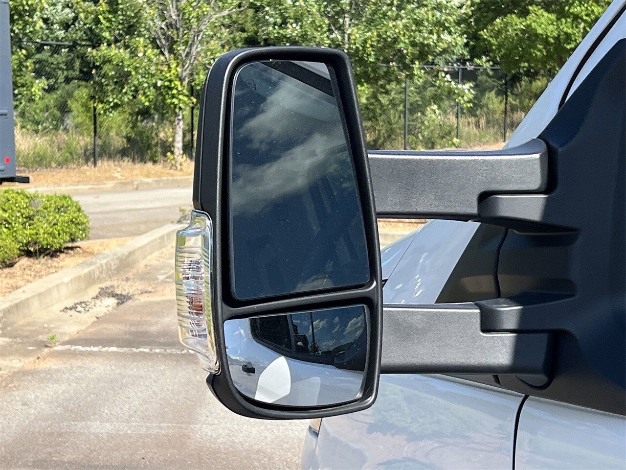 Vehicle image 25 of 25