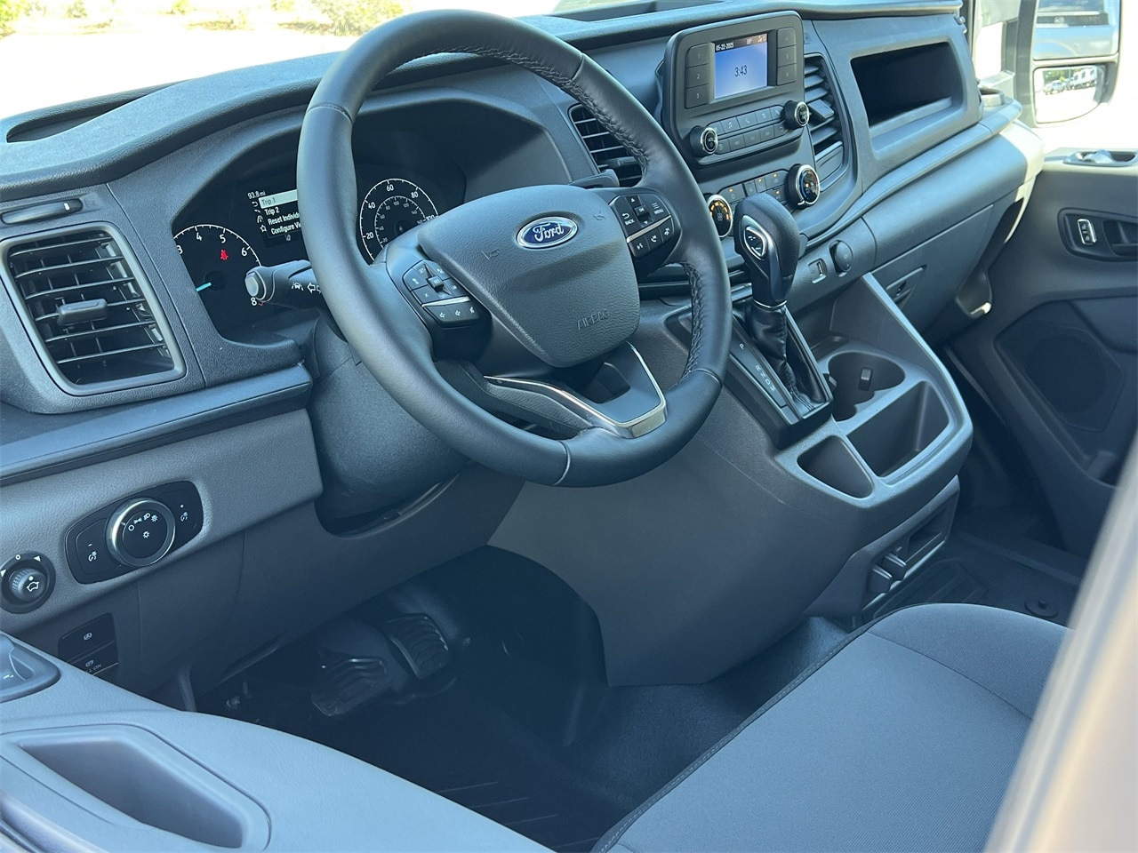 Vehicle image 2 of 25