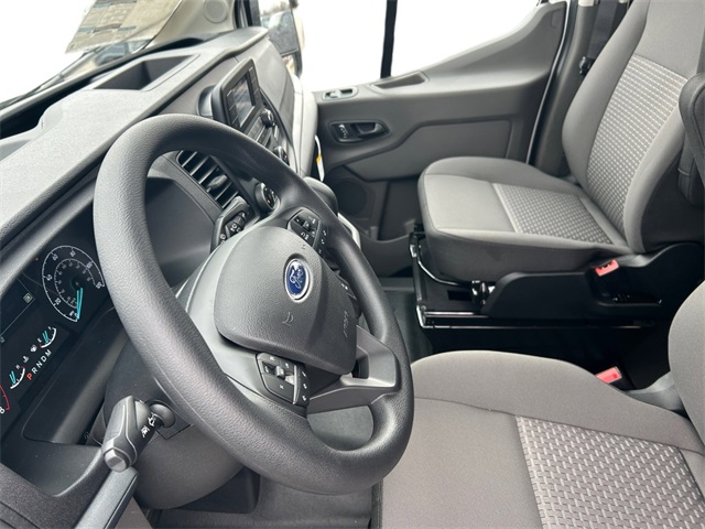 Vehicle image 36 of 127