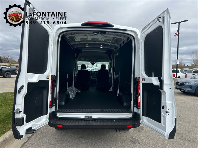 Vehicle image 105 of 127