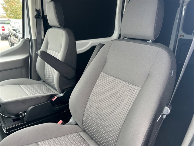 Vehicle image 94 of 127