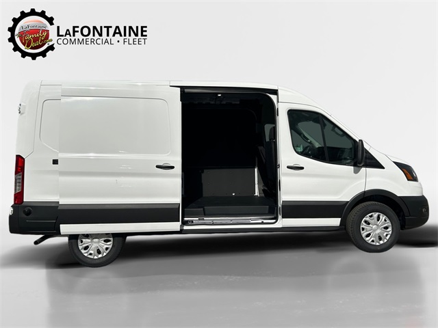 Vehicle image 17 of 127
