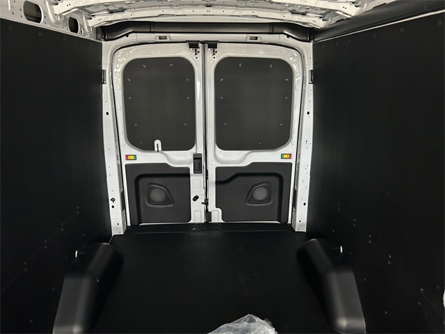 Vehicle image 114 of 127