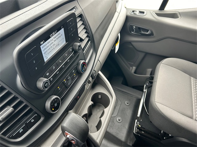 Vehicle image 106 of 127