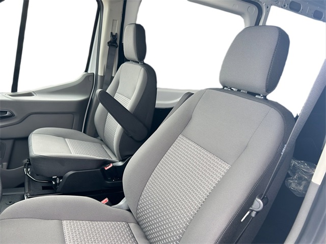 Vehicle image 58 of 127