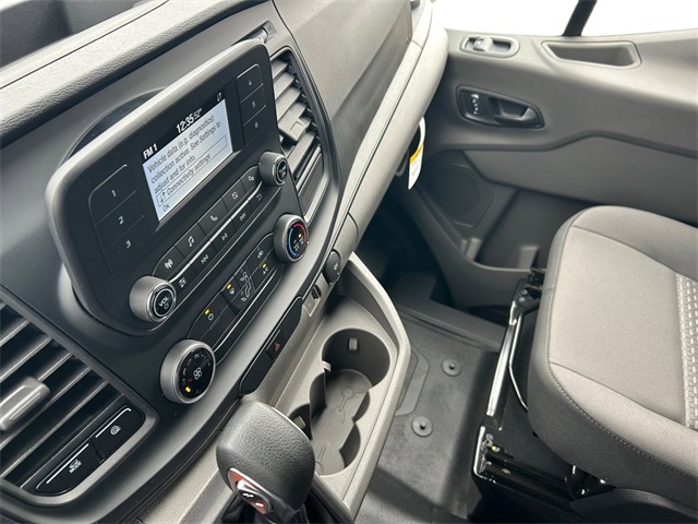 Vehicle image 46 of 127