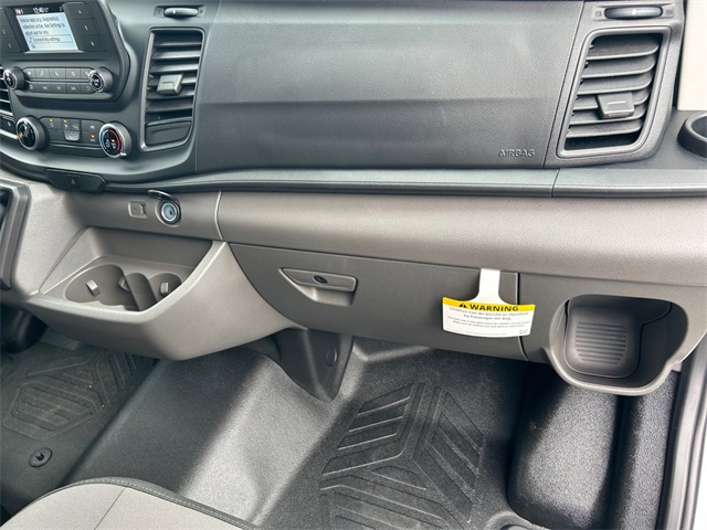 Vehicle image 60 of 127