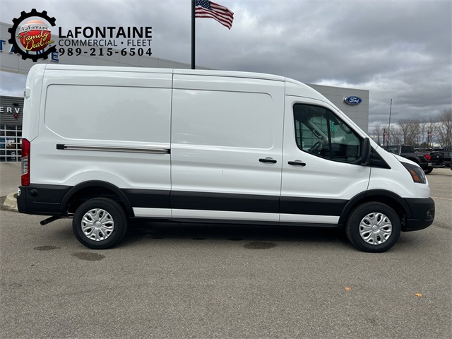 Vehicle image 15 of 127