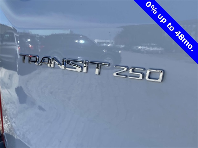 Vehicle image 21 of 27