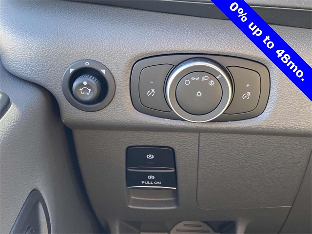 Vehicle image 18 of 27