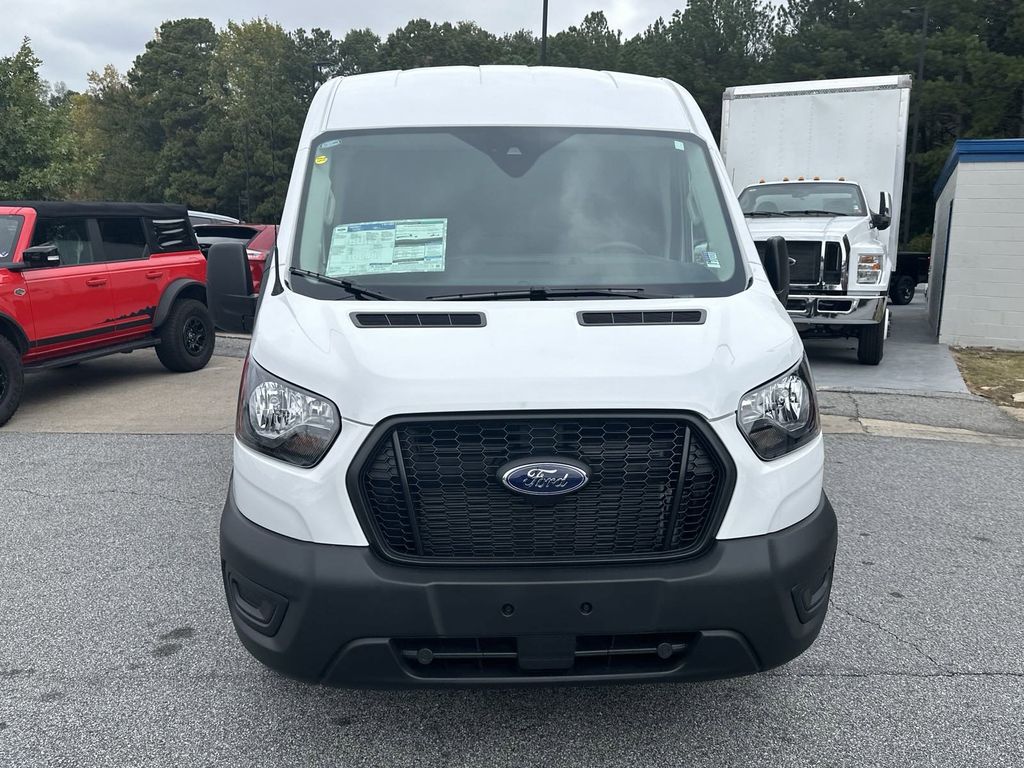 Vehicle image 2 of 28