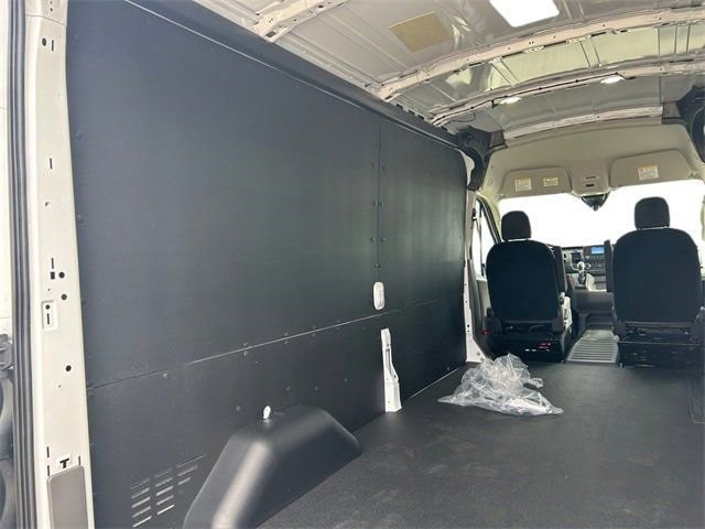 Vehicle image 115 of 128