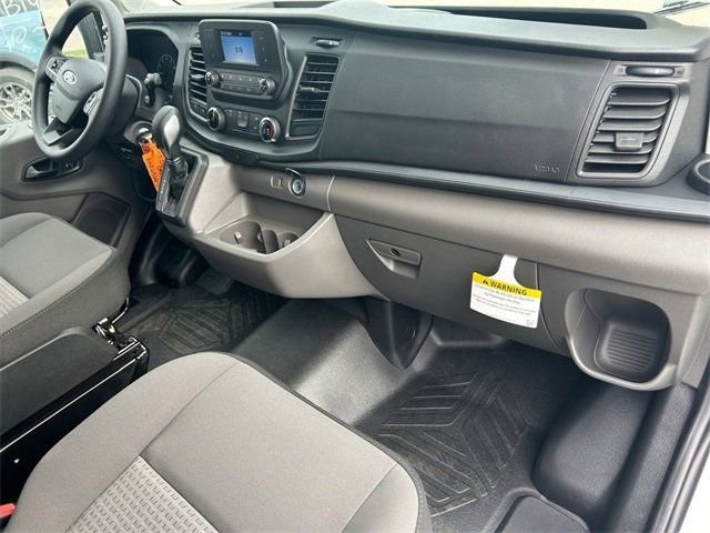 Vehicle image 63 of 128