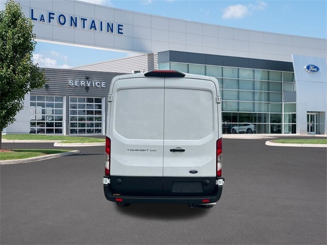Vehicle image 117 of 128