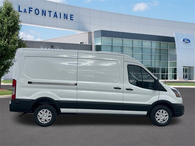 Vehicle image 11 of 128