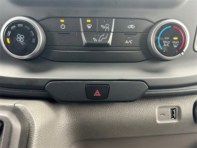 Vehicle image 74 of 128