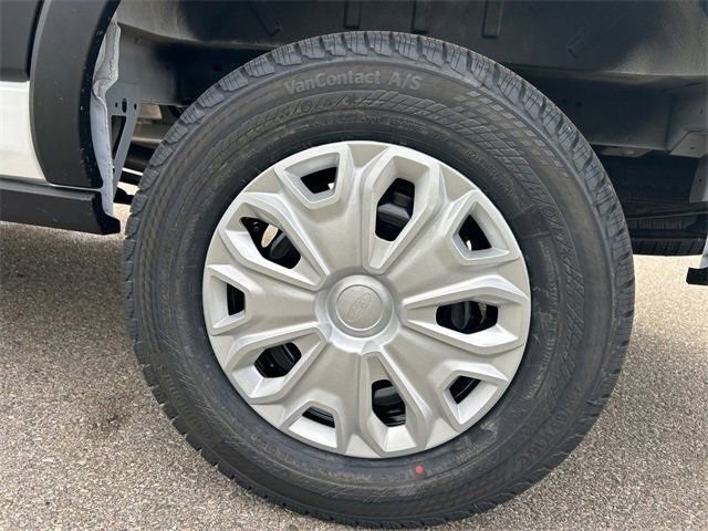 Vehicle image 39 of 128