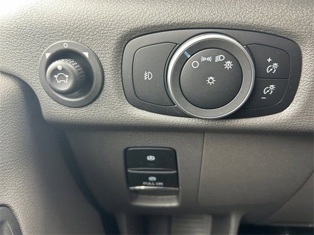 Vehicle image 120 of 128